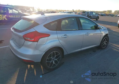 2017 Ford Focus Sel z USA, uszkodzony, nr VIN 1FADP3M21HL266282
